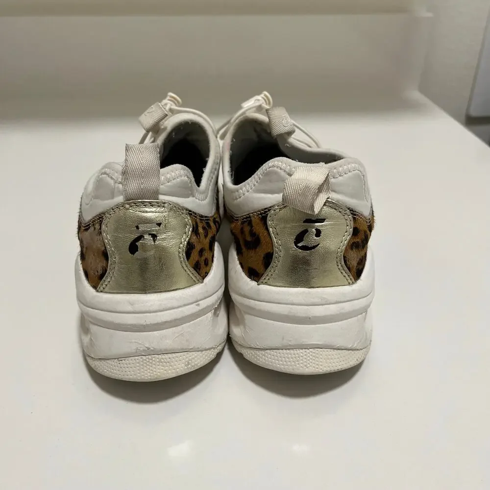 Clove‎ Cheetah Healthcare Nursing Sneakers size 7.5